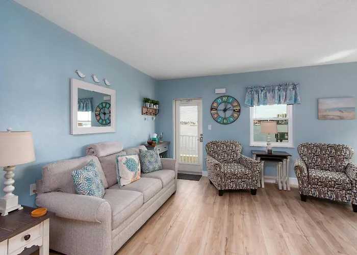 Resort With Heated Pool - Waterfront View, Steps To - Coral B-2