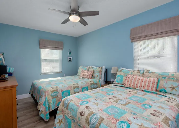 With Heated Pool - Waterfront View, Steps To - Coral B-2 Resort *