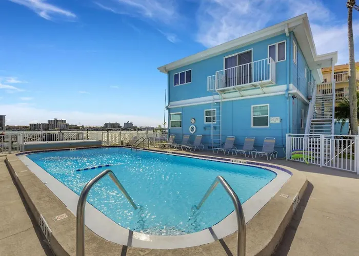 With Heated Pool - Waterfront View, Steps To - Coral B-2 Resort *